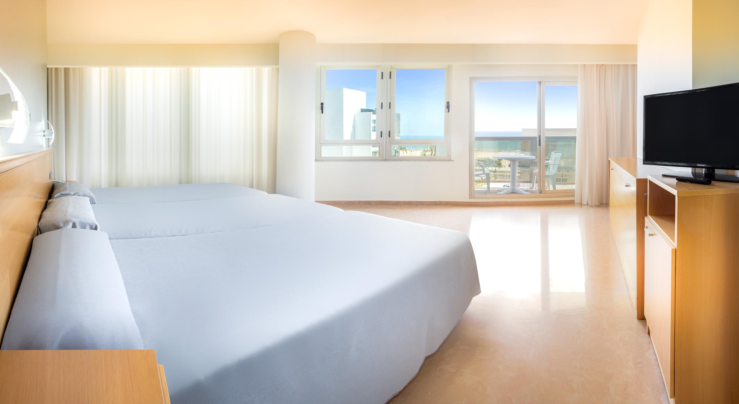 Hotel Rh Gijon & Spa Gandia Bagian luar foto