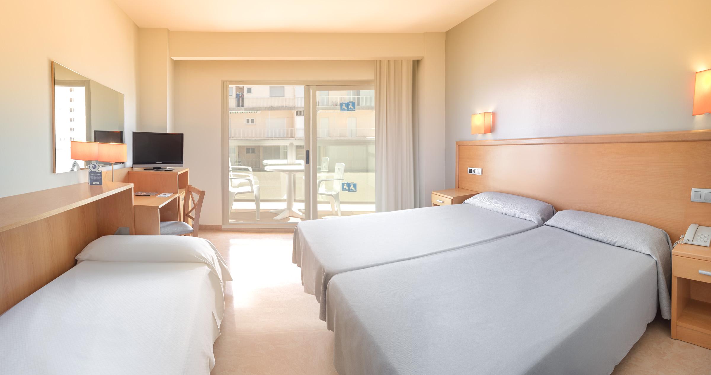 Hotel Rh Gijon & Spa Gandia Bagian luar foto