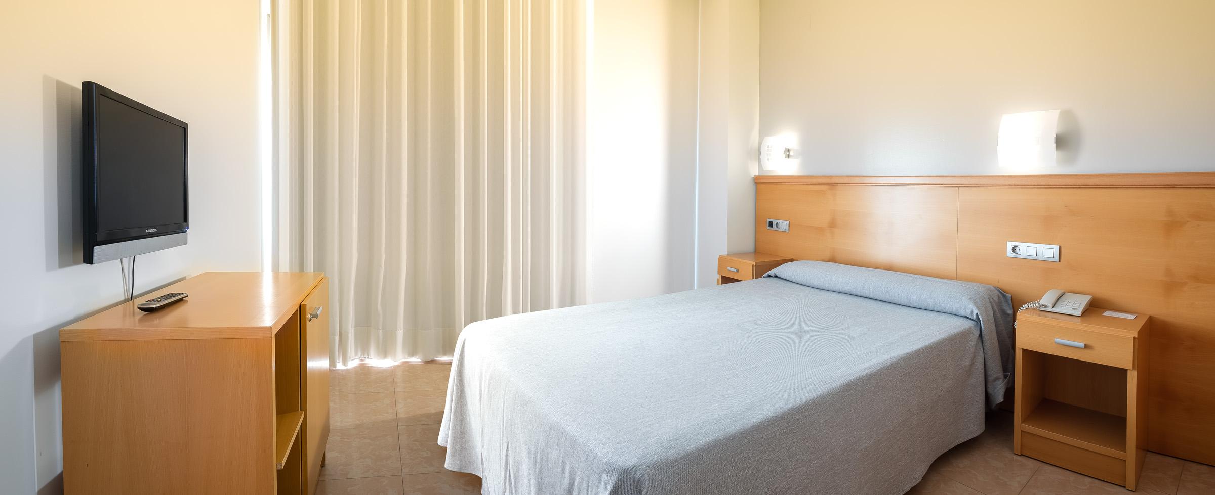 Hotel Rh Gijon & Spa Gandia Bagian luar foto