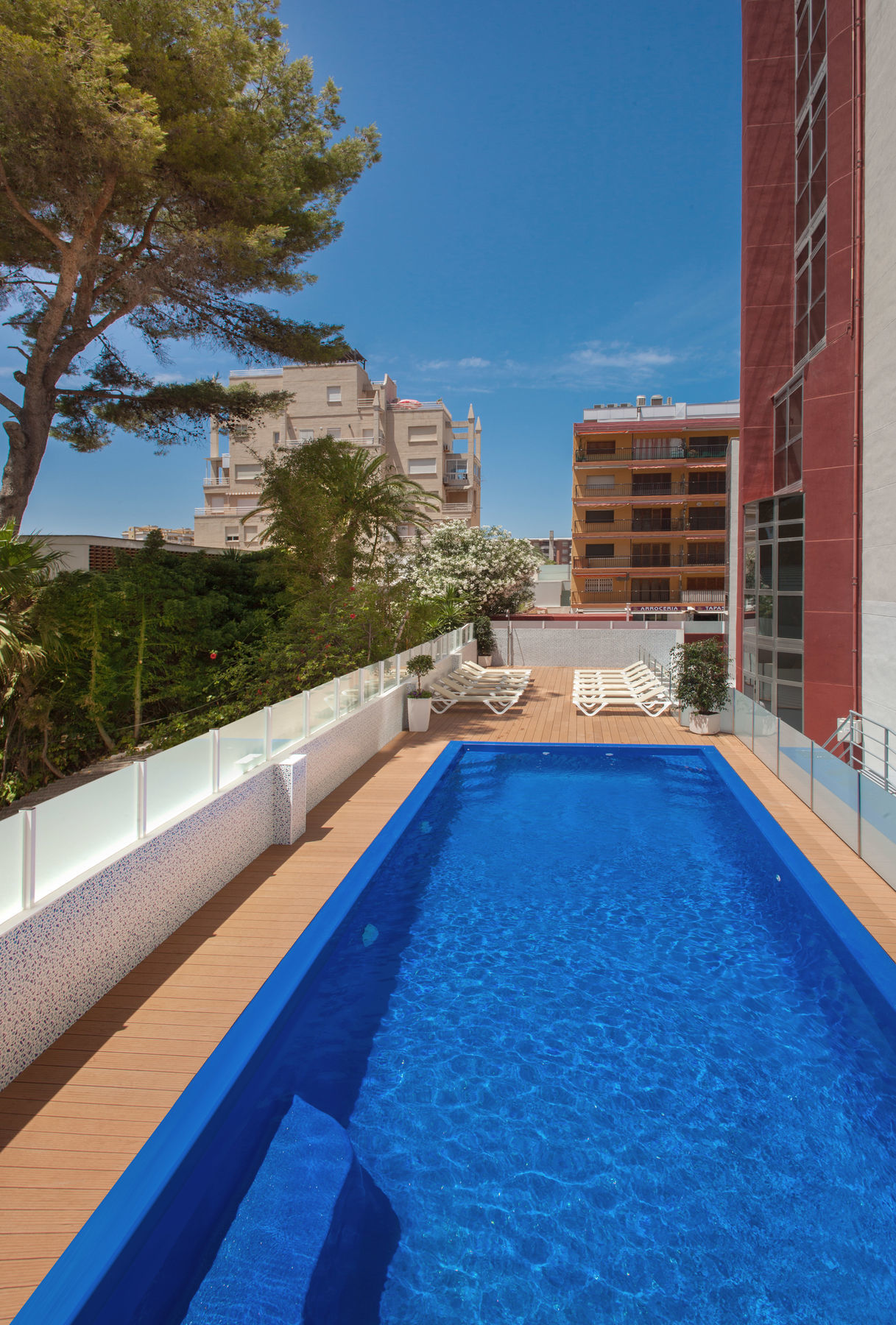 Hotel Rh Gijon & Spa Gandia Bagian luar foto