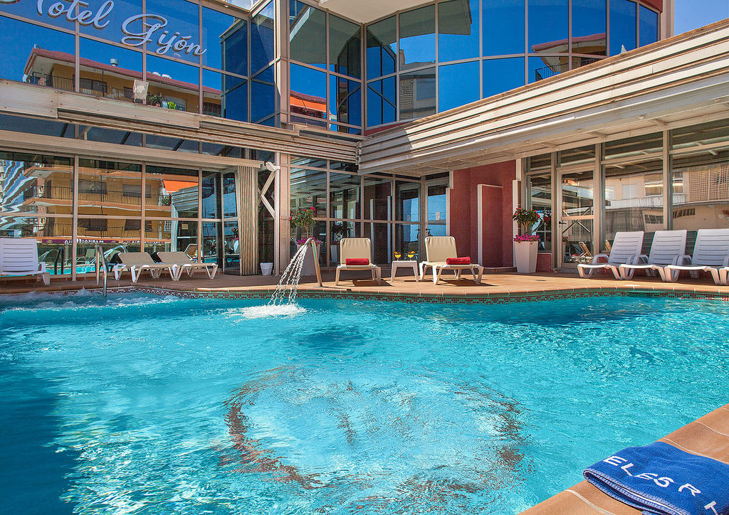 Hotel Rh Gijon & Spa Gandia Bagian luar foto
