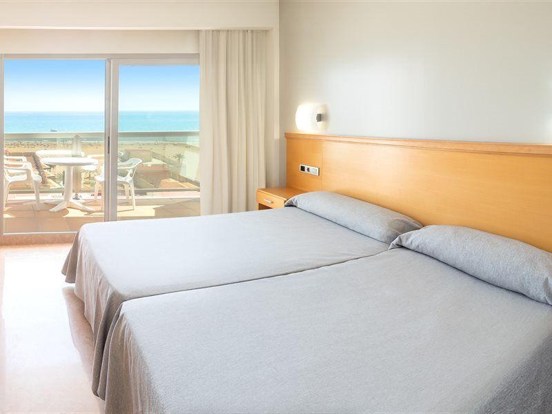 Hotel Rh Gijon & Spa Gandia Bagian luar foto