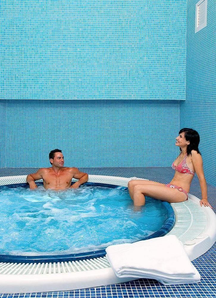 Hotel Rh Gijon & Spa Gandia Bagian luar foto